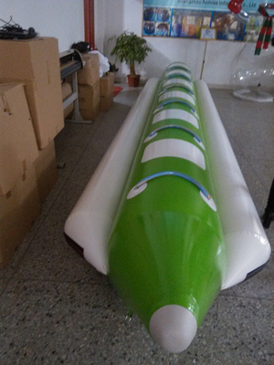 Κίνα Παιχνίδια νερού μια σωλήνων διογκώσιμη μπανανών βάρκα ψαριών βαρκών πετώντας προμηθευτής